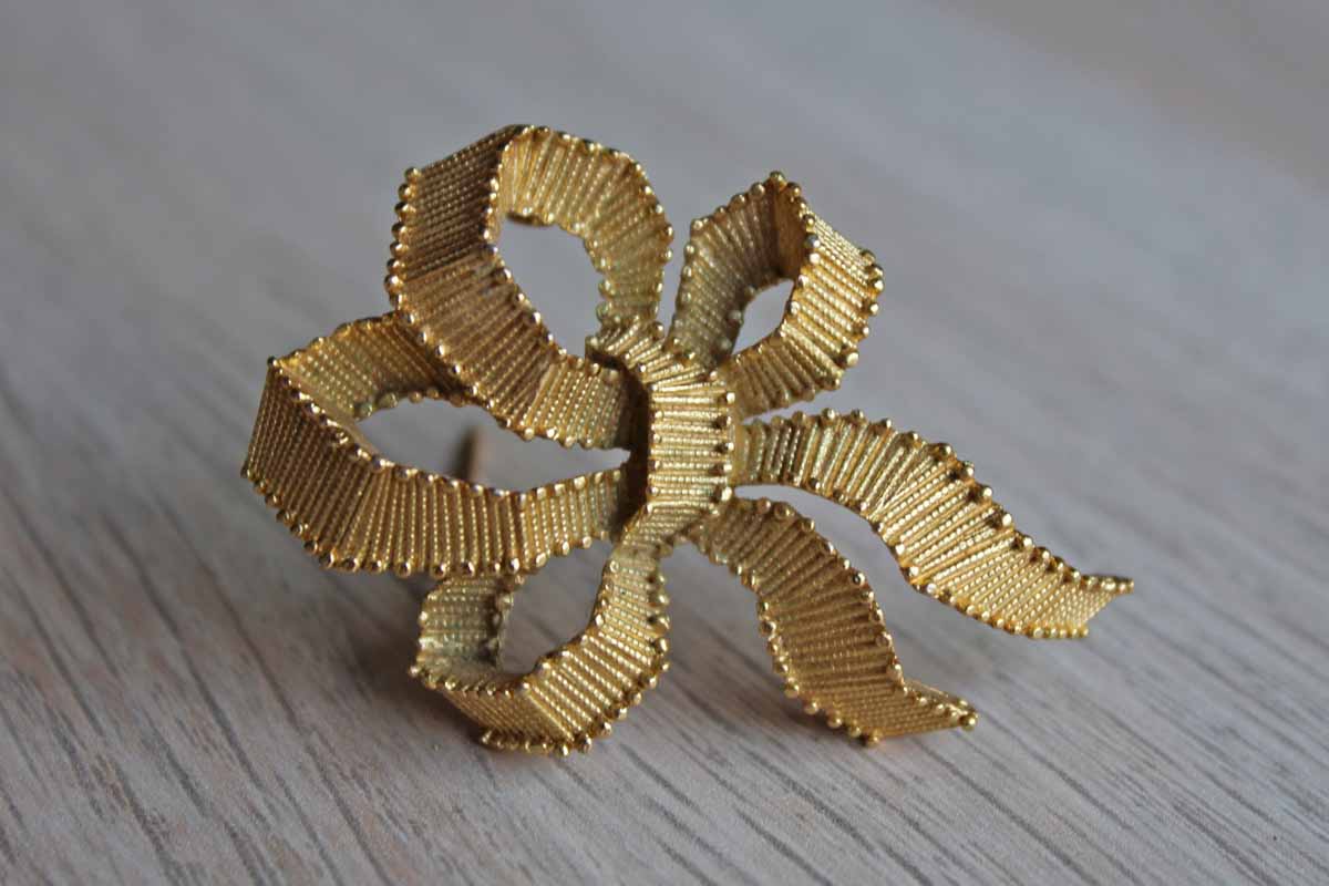 The Dorset Bow Brooch