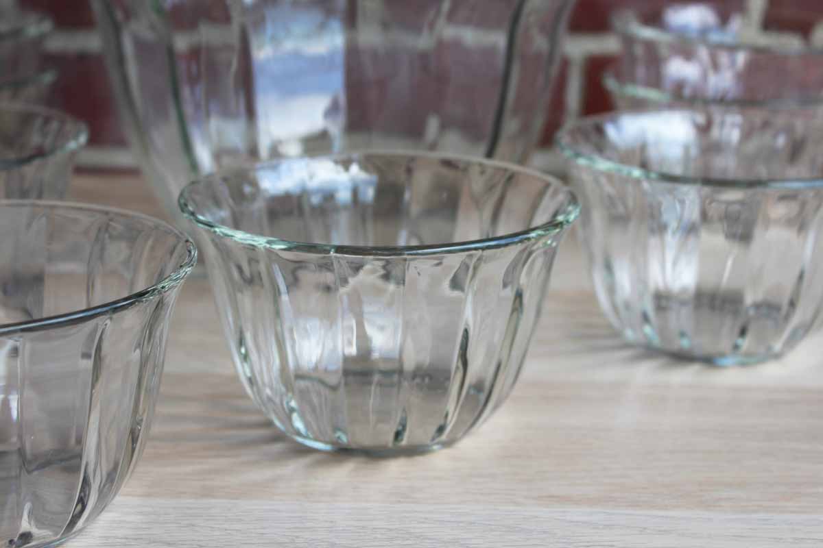 Large glass 2025 salad bowls