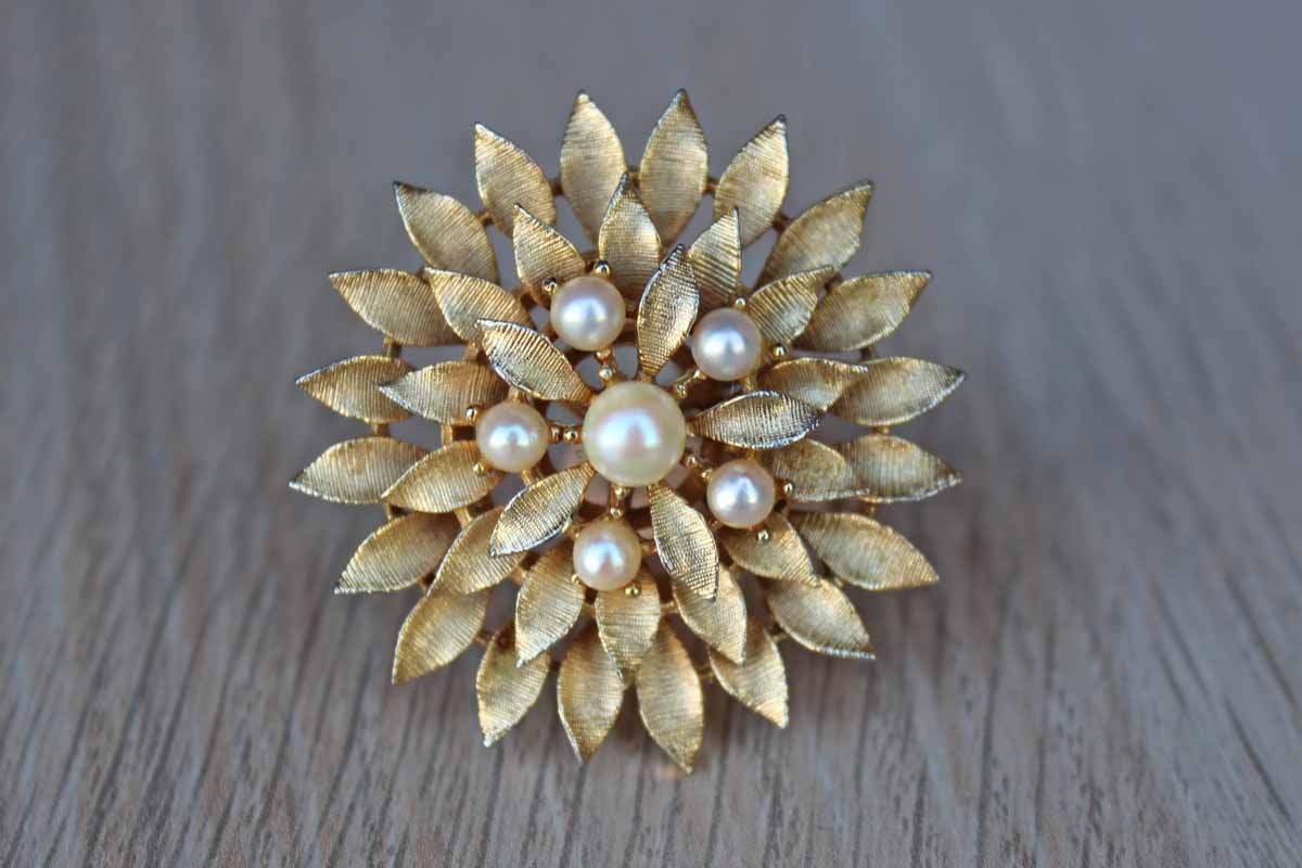 Lisner jewelry clearance brooch