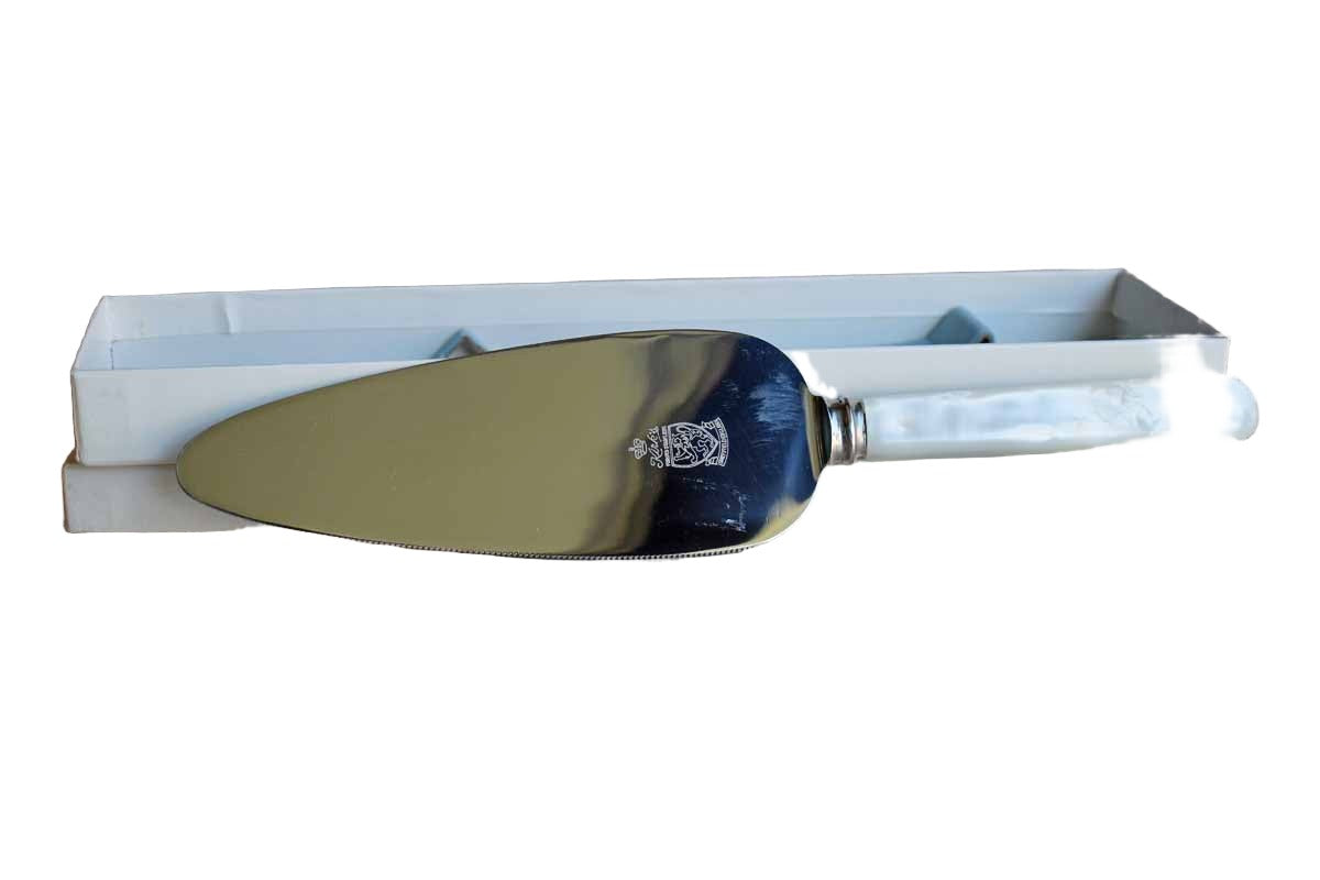 Stainless Steel Serrated Knives With Pearl Handle. Sheffield